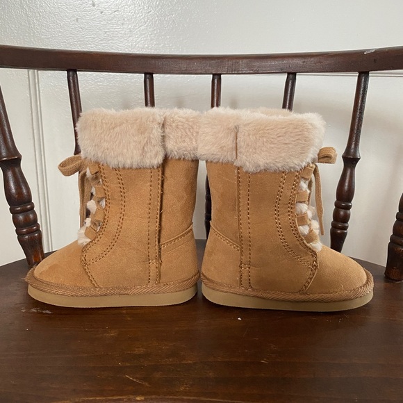 Old Navy boots and Cat & Jack zip sneakers with the (faux) FUR!! Toddler Sz5 - Picture 8 of 14